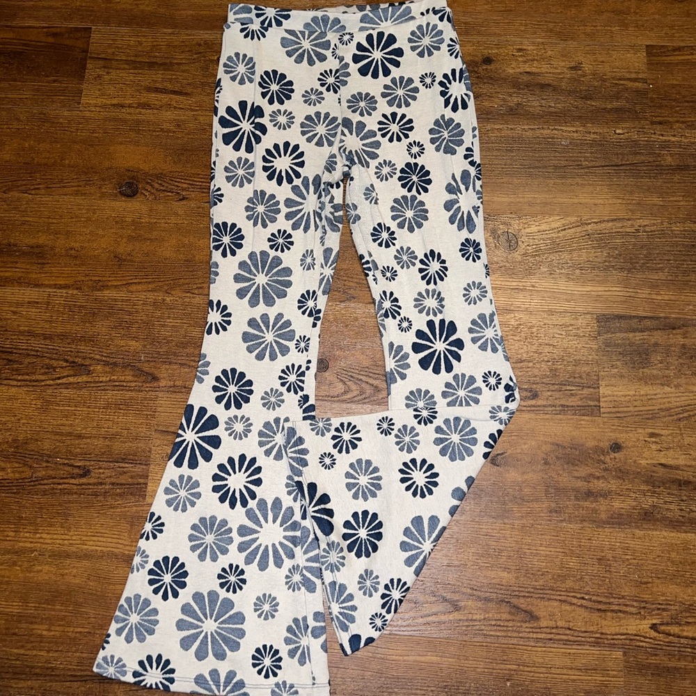 Tullabee Navy Blue White Daisy Knit Flared Stretch Pants Leggings Size M/L - Picture 2 of 11